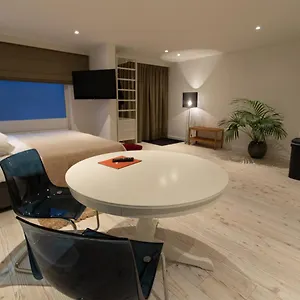 https://tamtam-studio.ihotelsrotterdam.com