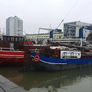 https://boat-apartment-rotterdam.zandvoort-hotels.com